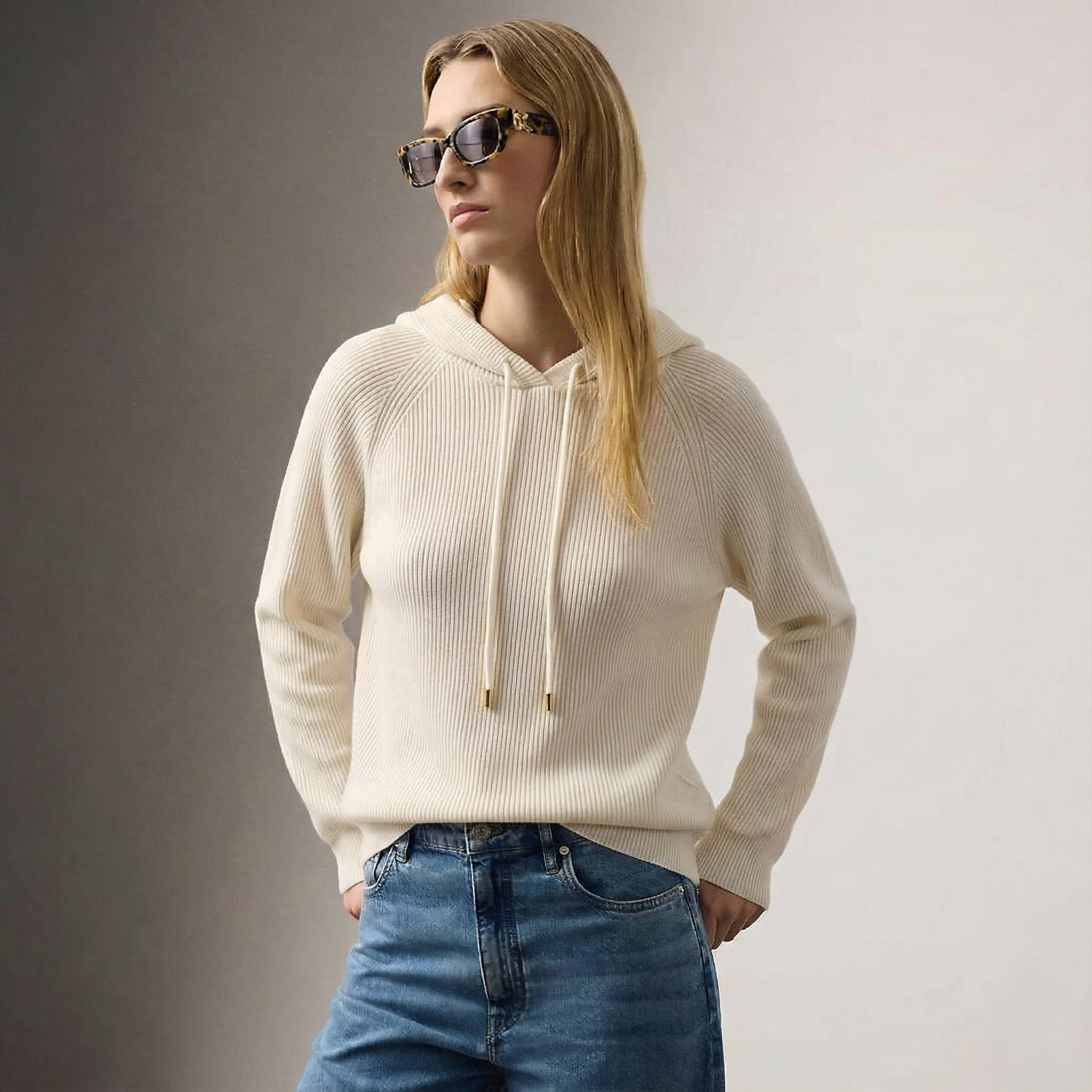 Sudadera Clásica para Mujeres del Centro